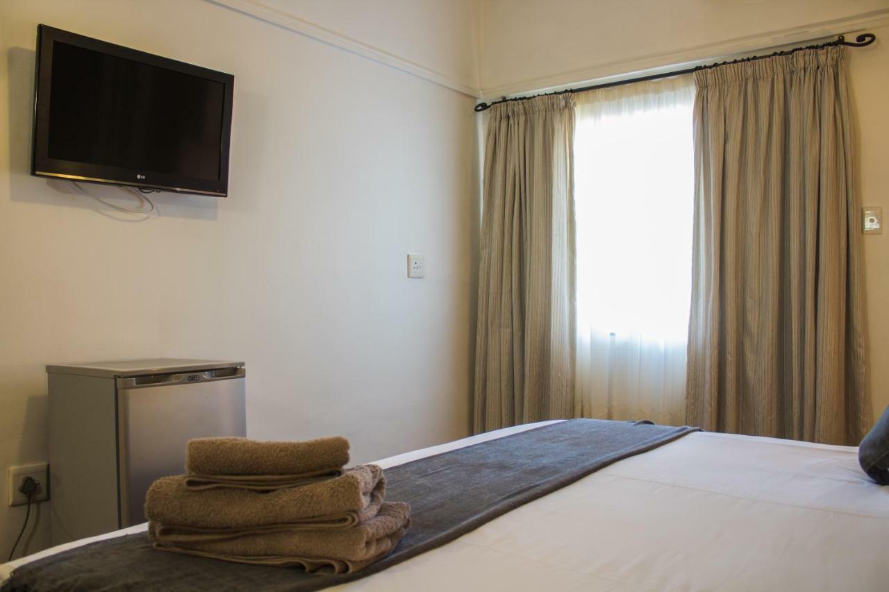 Cajori Hotel 帕拉博鲁瓦 外观 照片